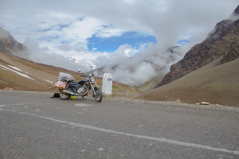 Photo of Leh'd in Ladakh - Solo Ride to Heaven 16/100 by Santosh Suresh Jain