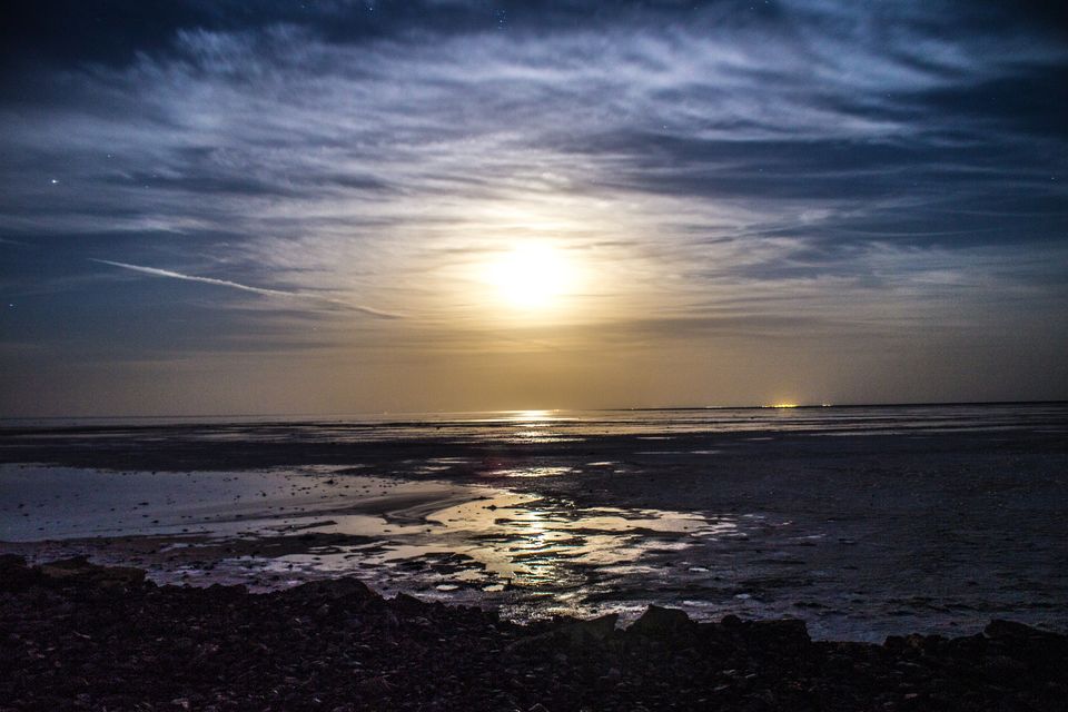 Photo of Rann Of Kutch - Where Blue Sky meets White Desert by Santosh Suresh Jain