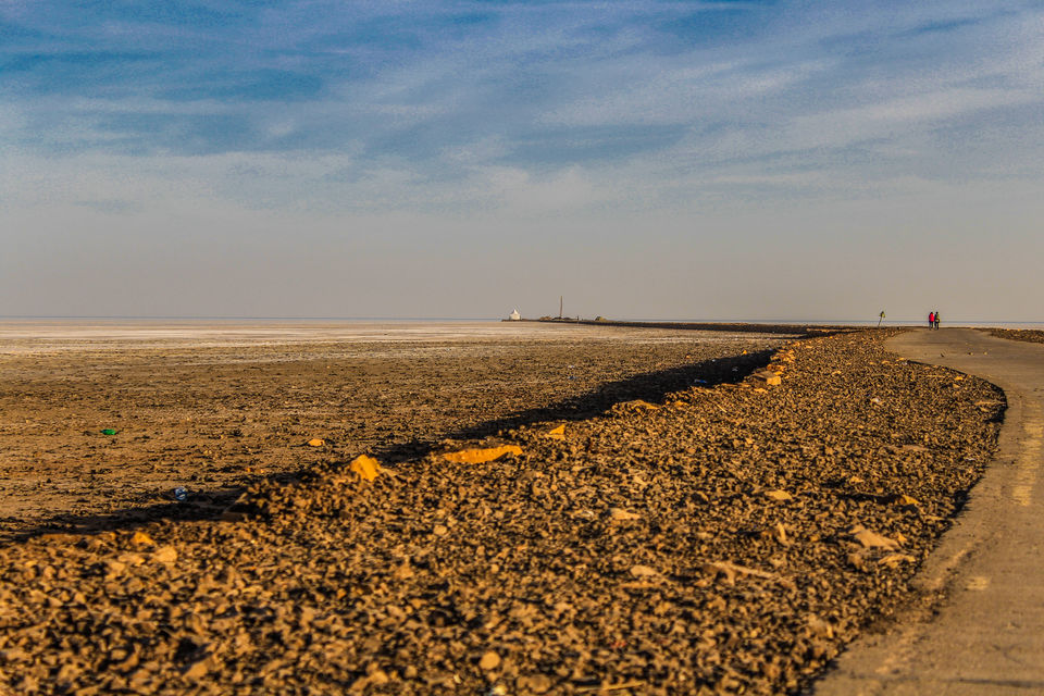 Photo of Rann Of Kutch - Where Blue Sky meets White Desert by Santosh Suresh Jain