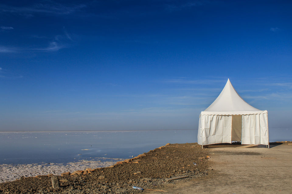Photo of Rann Of Kutch - Where Blue Sky meets White Desert by Santosh Suresh Jain