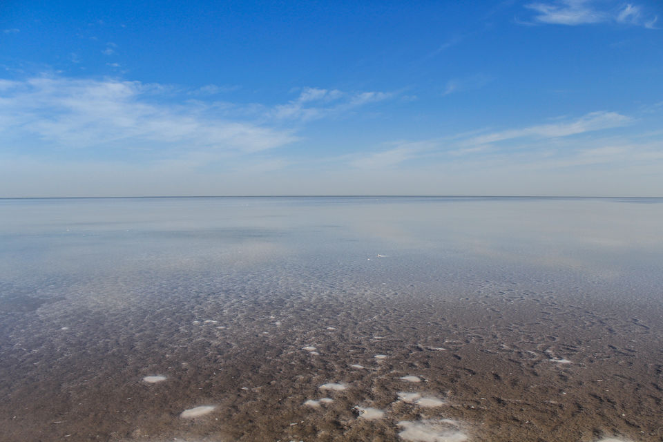 Photo of Rann Of Kutch - Where Blue Sky meets White Desert by Santosh Suresh Jain