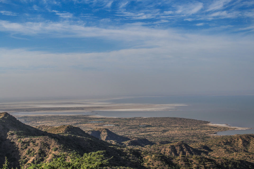 Photo of Rann Of Kutch - Where Blue Sky meets White Desert by Santosh Suresh Jain