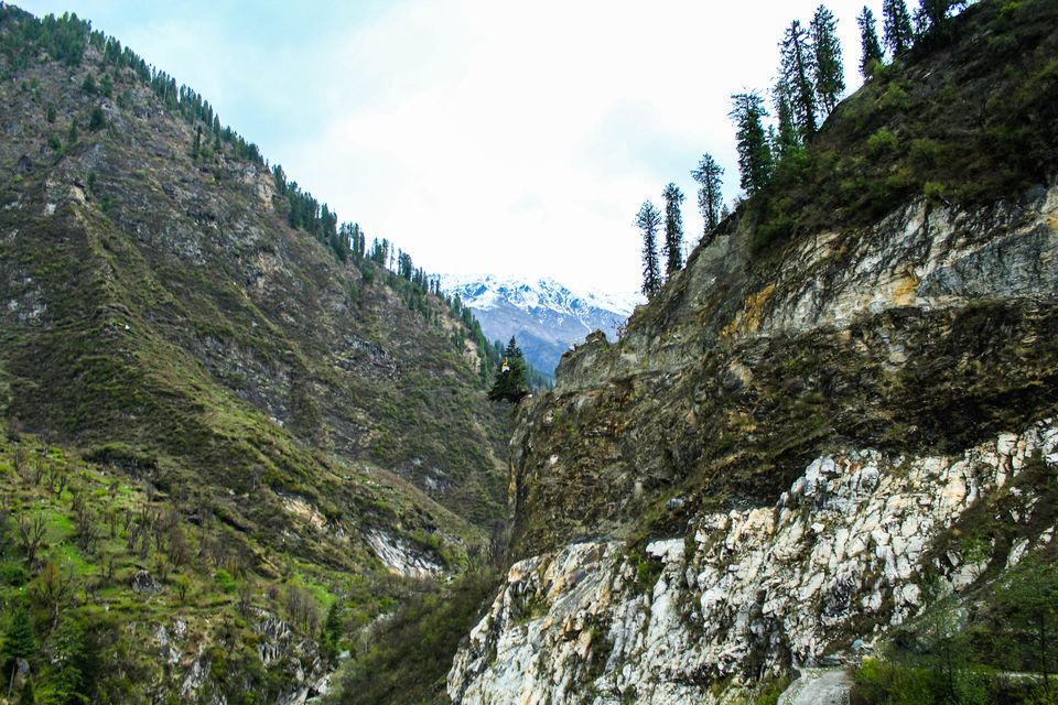 Photo of Malana - 'HASH'Tag Himachal 55/56 by Santosh Suresh Jain