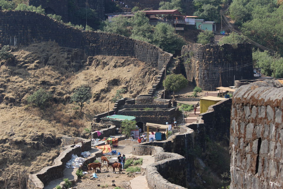Photo of Pratapgad fort, Poladpur Mahabaleshwar Rd, Mahabaleshwar, Maharashtra, India by Yuvan Kumar