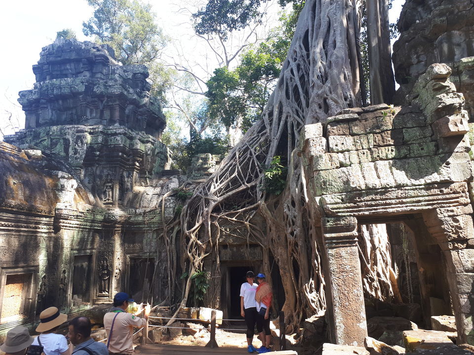 Photo of Wat What? A day in Angkor Wat 1/5 by Nishad Kulkarni