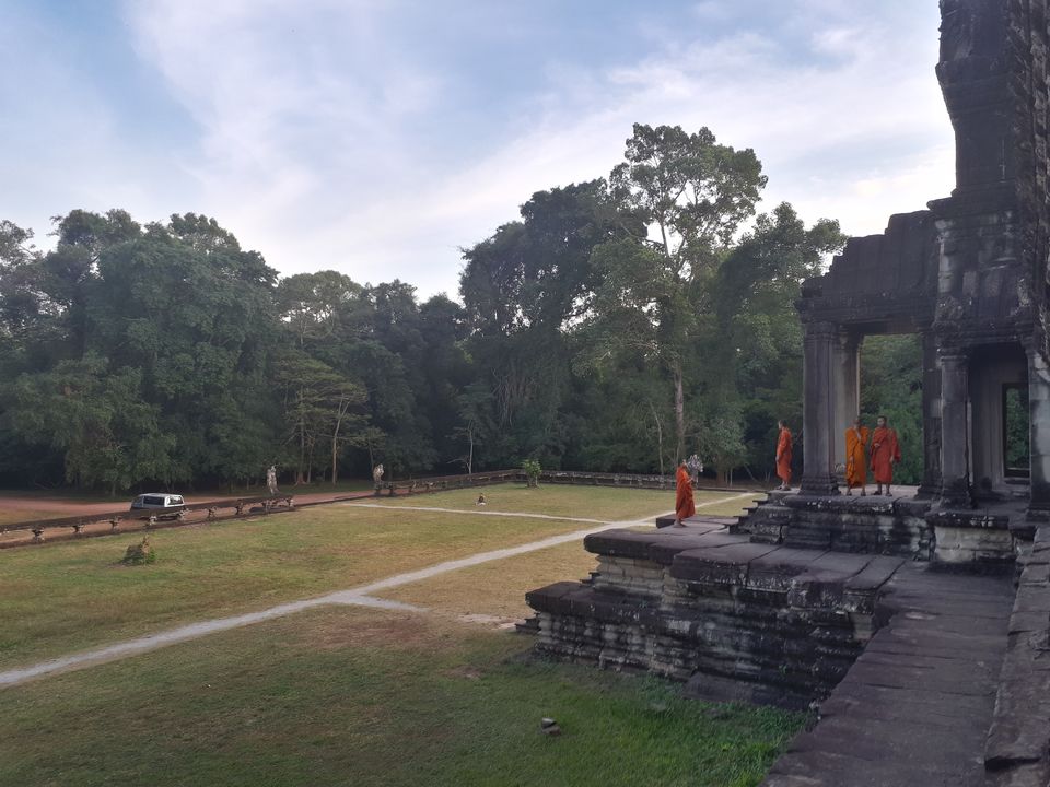 Photo of Wat What? A day in Angkor Wat 5/5 by Nishad Kulkarni