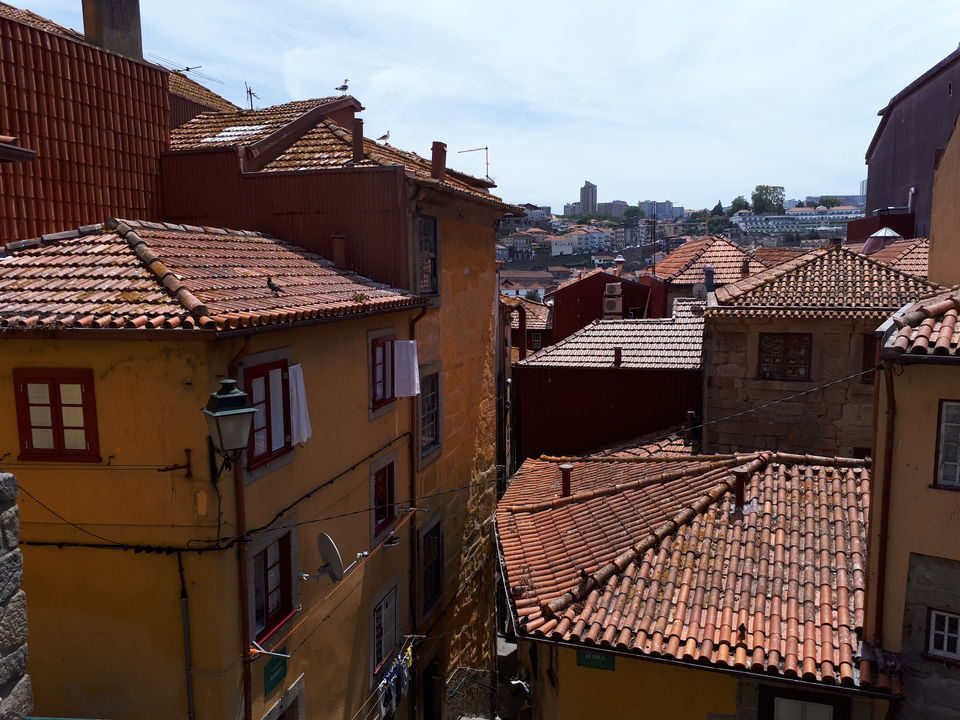 Photo of A budget week in Portugal ! by Nishad Kulkarni