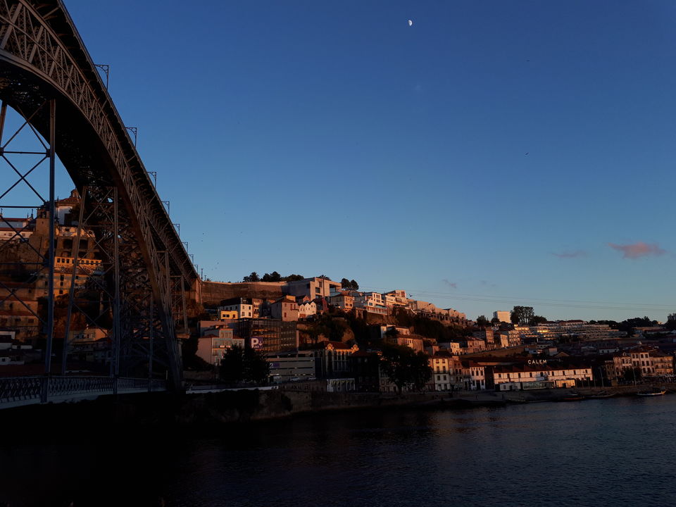 Photo of A budget week in Portugal ! by Nishad Kulkarni