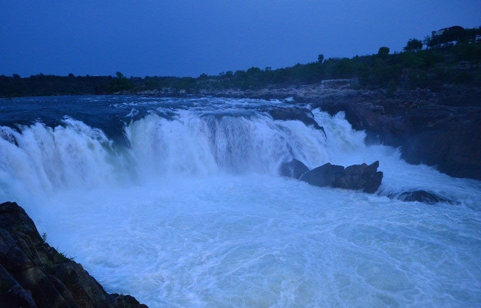 Photo of Bheda Ghat, Madhya Pradesh, India by Anurodh Sachdeva