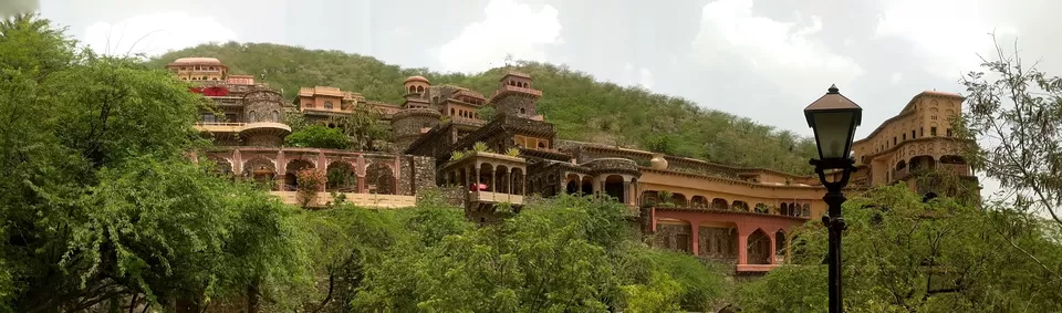 Photo of Neemrana, Rajasthan, India by Deepak Kapoor
