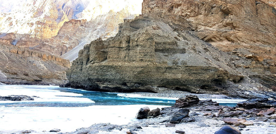 Photo of Extreme Travelling-21 Reasons WHY. - Happy Feet Travellers 2/9 by Happy Feet Travellers