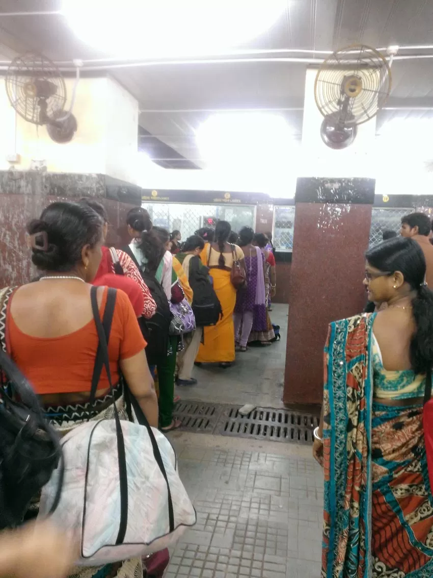Photo of Howrah Railway Station, Howrah, West Bengal, India by Soma Majumdar