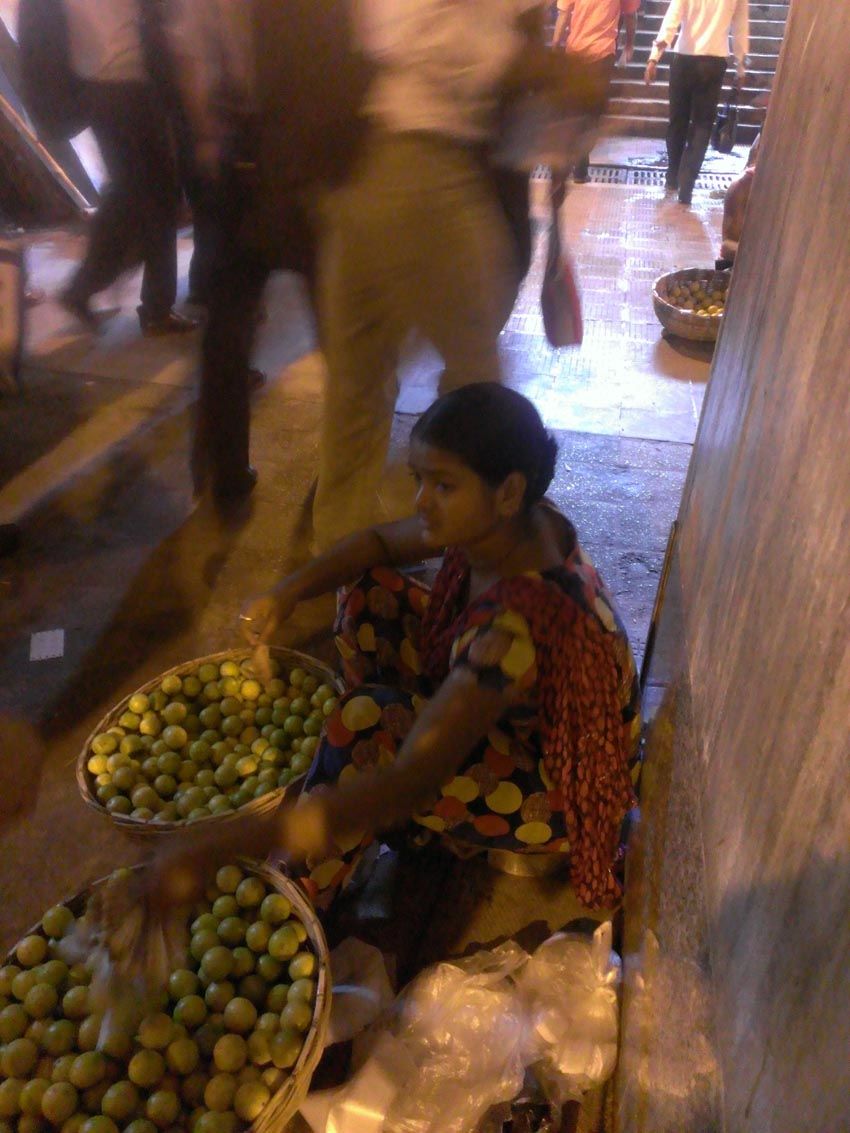 Photo of Howrah Railway Station, Howrah, West Bengal, India by Soma Majumdar