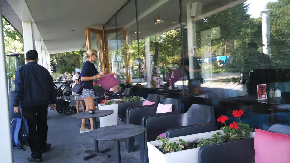 Photo of The Lake Café, Galärvarvsvägen, Stockholm, Sweden by Soma Majumdar