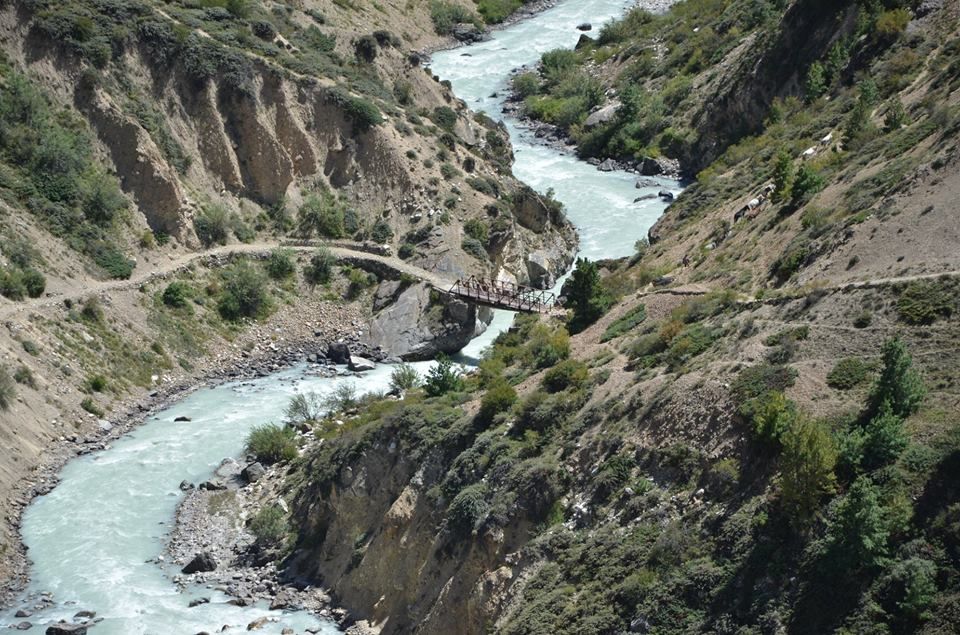 Photo of Niti Road, Gamshali, Uttarakhand, India by Naren Lamba