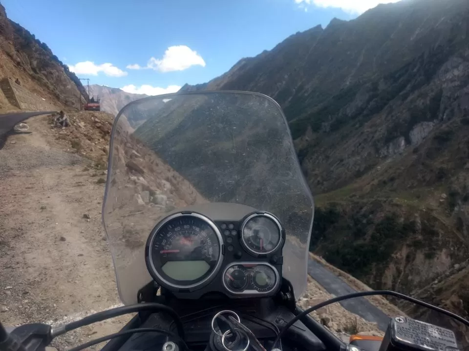 Photo of Niti Road, Gamshali, Uttarakhand, India by Naren Lamba