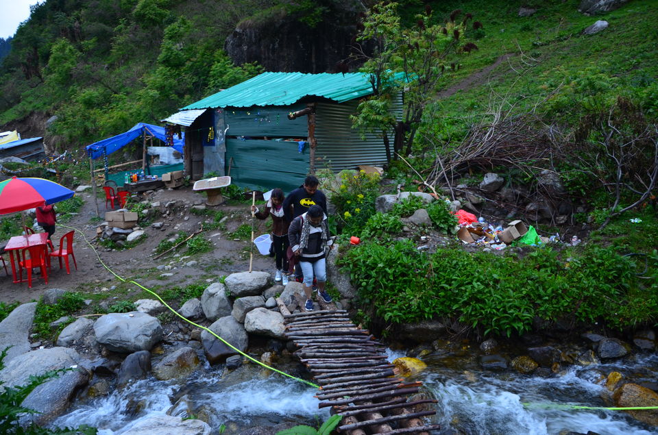 Photo of Waichin valley camps, Malana, Himachal Pradesh, India by Naren Lamba
