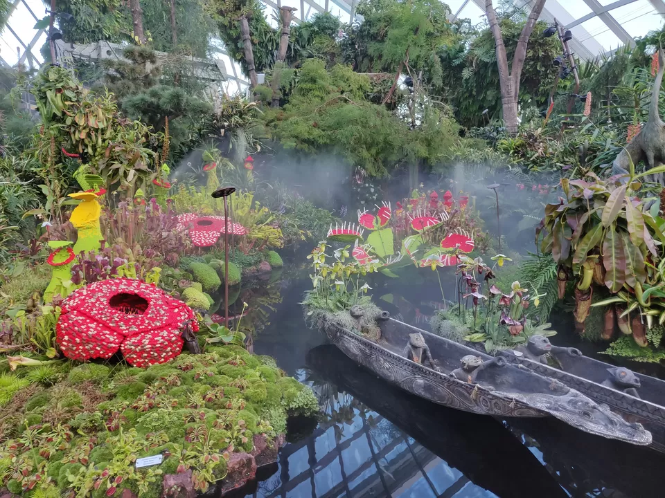 Photo of Marina Gardens Drive, Gardens by the Bay, Singapore by Ishita panchal