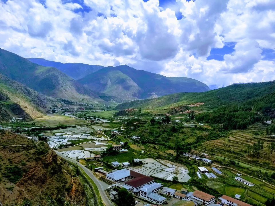 Photo of Bhutan: Let's Swipe a Smile Clean off Carbon 1/11 by Saheli Bera