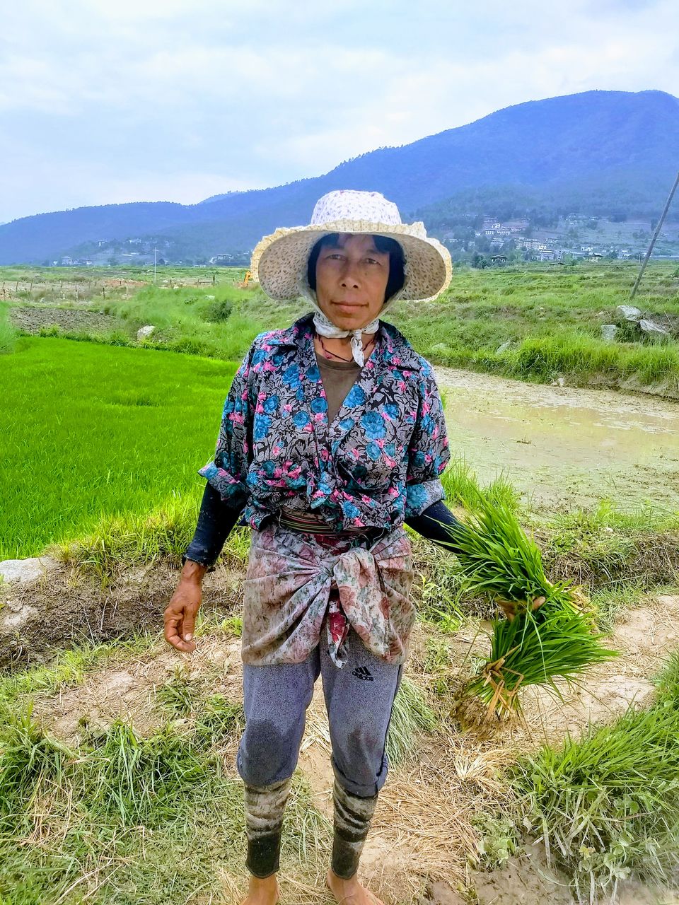 Photo of Bhutan: Let's Swipe a Smile Clean off Carbon 4/11 by Saheli Bera