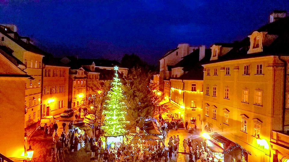 Photo of CZECHING OUT The Graceful Old Town of Prague 1/1 by Saheli Bera