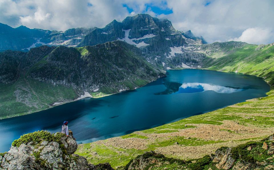 Photo of 10 Mythical High-Altitude Lakes in the Indian Himalayan Region That Remain Frozen Most of the Time 1/10 by Divyangna (Nomadic_Missy)