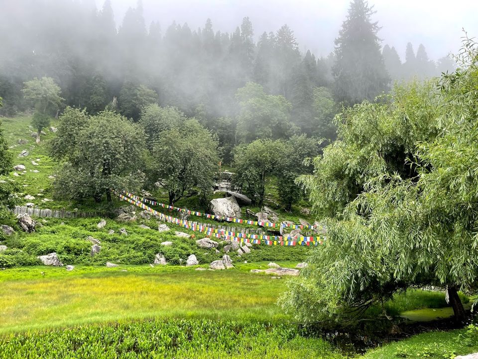 Photo of This off-Beat Village in Himachal Is Just 14 Families Big and Is Surely a Hidden Paradise! by Divyangna (Nomadic_Missy)