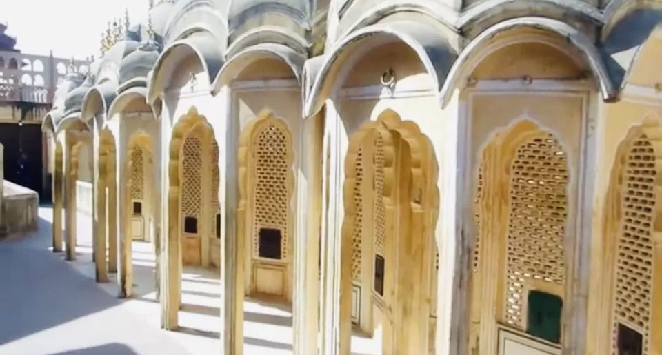 Photo of Hawa Mahal, Hawa Mahal Road, Badi Choupad, J.D.A. Market, Pink City, Jaipur, Rajasthan, India by Takeabreak _Traveltheworld