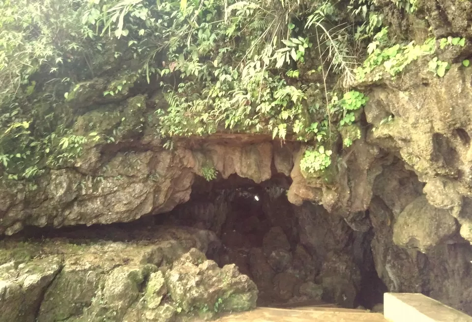 Photo of Mawsmai Cave, Cherrapunjee, Meghalaya, India by Sassily Solo