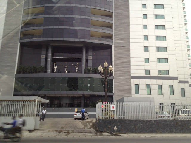 Photo of Lagos, Nigeria: An eye-opener 7/41 by Janice Temple