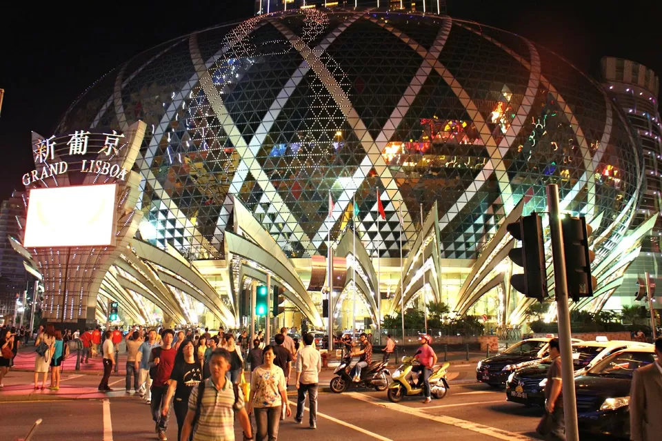 Photo of Casino Lisboa, Macau by JLord Mirafuentes