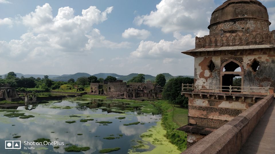 Photo of The less-travelled roads - Mandu by Sulfia Taj