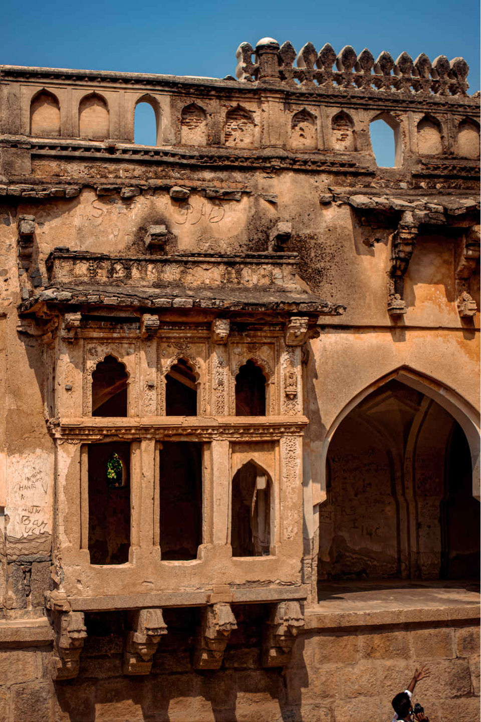 Photo of Hampi Bazaar Street, Hampi, Karnataka, India by Yellowhighways