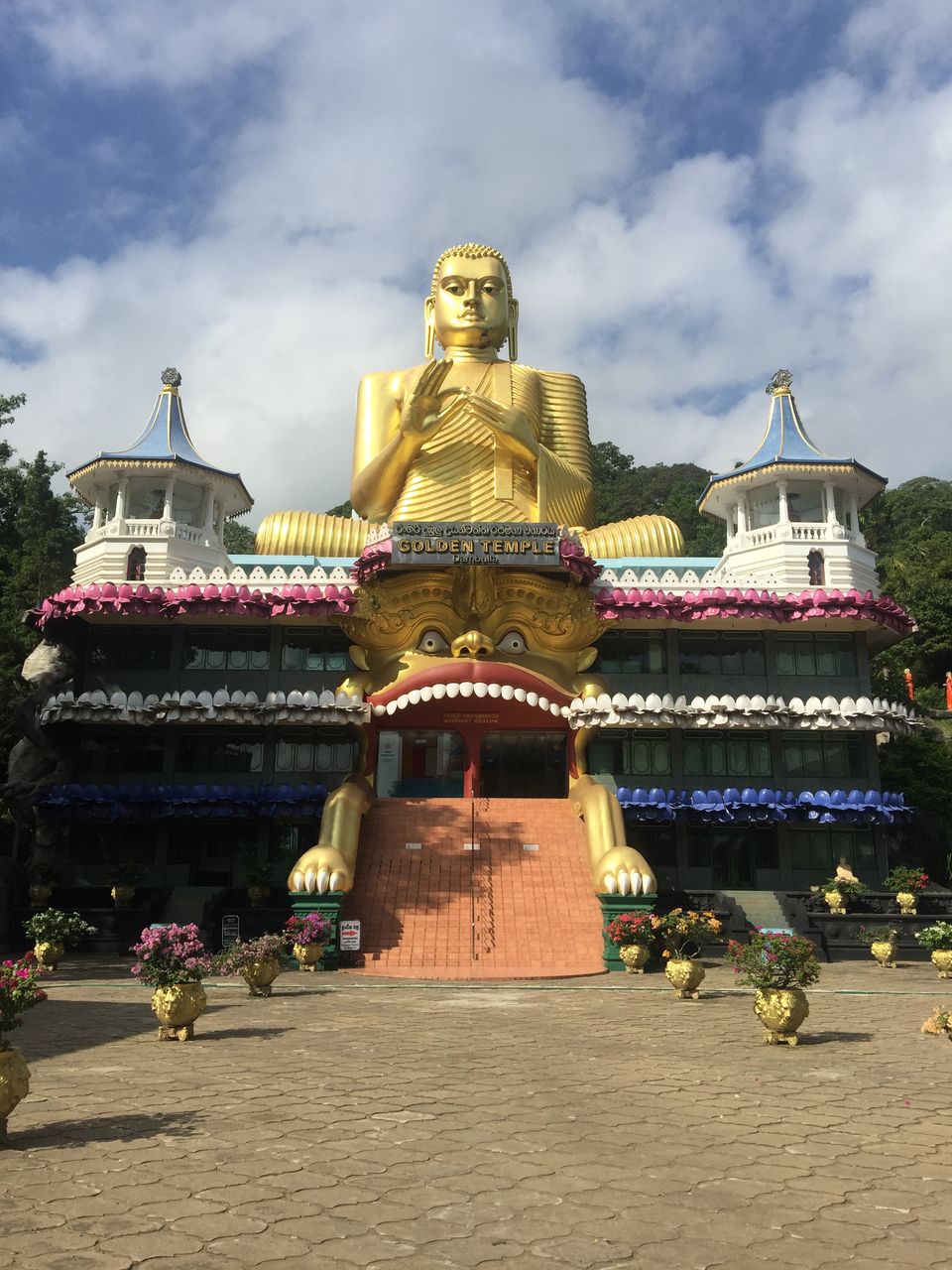 Photo of Dambulla, Sri Lanka by Ilakkiya