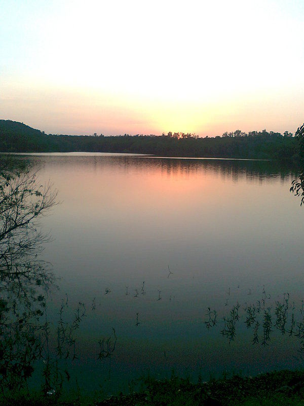 Photo of Yashwant Lake Toranmal, Khadki, Maharashtra, India by Niyati Mavinkurve
