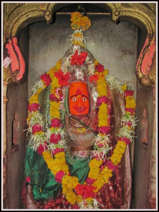 Photo of Girija Devi Temple, Aurangabad, Maharashtra, India by Niyati Mavinkurve