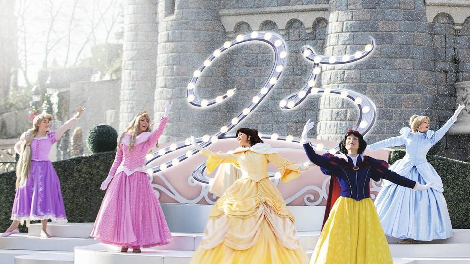 Photo of Disneyland® Paris Turns A Sparkly 25: Be Mesmerised By This Magic Kingdom! by Disneyland Paris