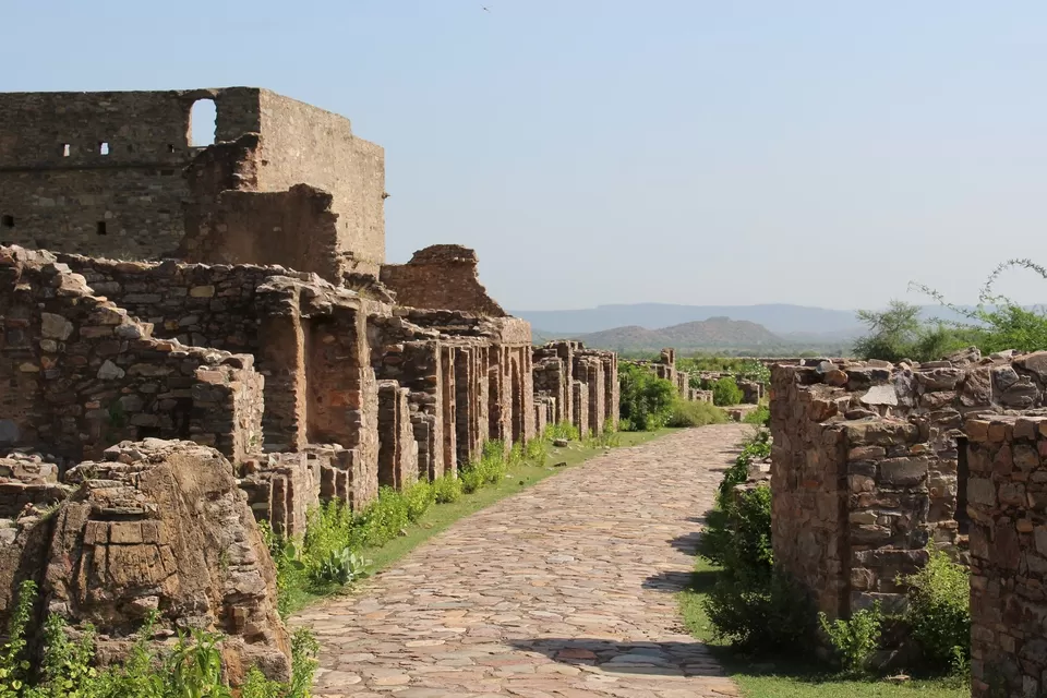 Photo of Bhangarh Fort, Bhangarh, Rajasthan, India by Ravindra sharma