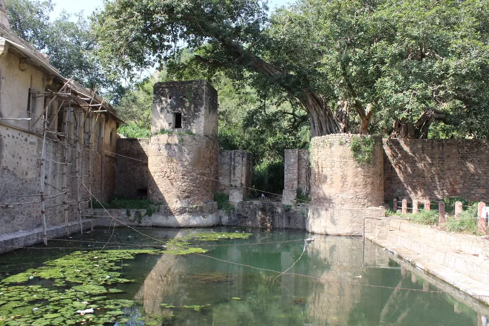Photo of Bhangarh Fort, Bhangarh, Rajasthan, India by Ravindra sharma