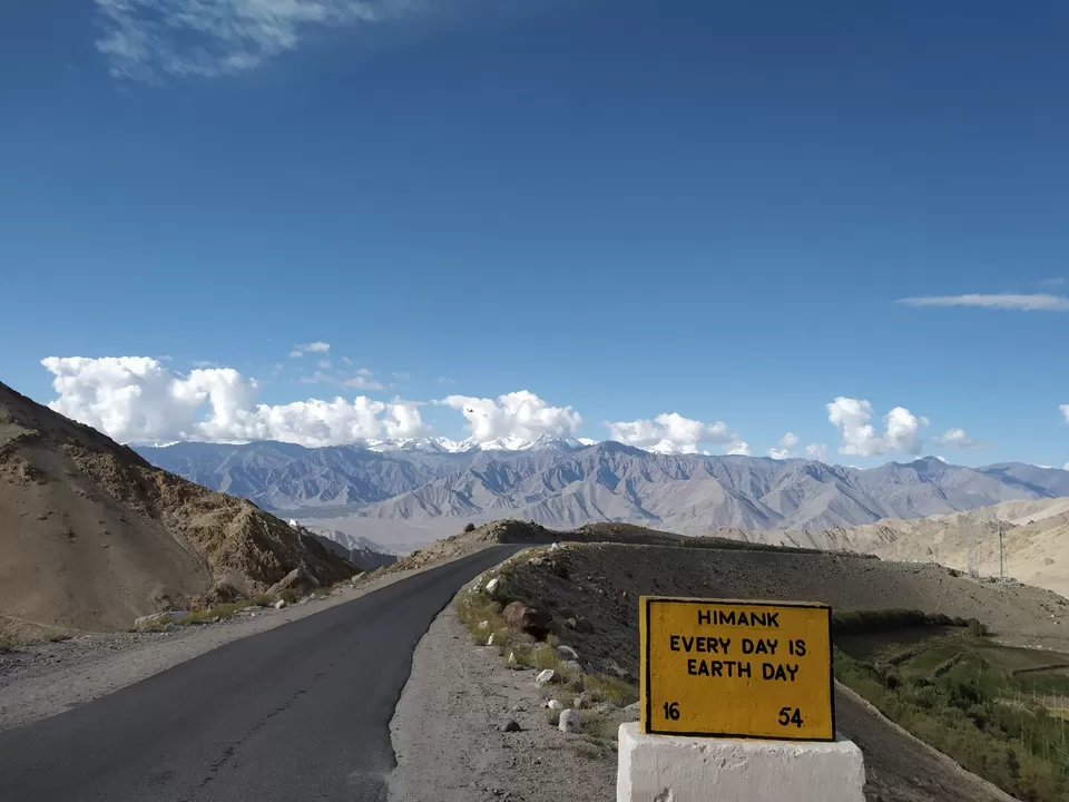 Photo of Khardung La by Ravindra sharma