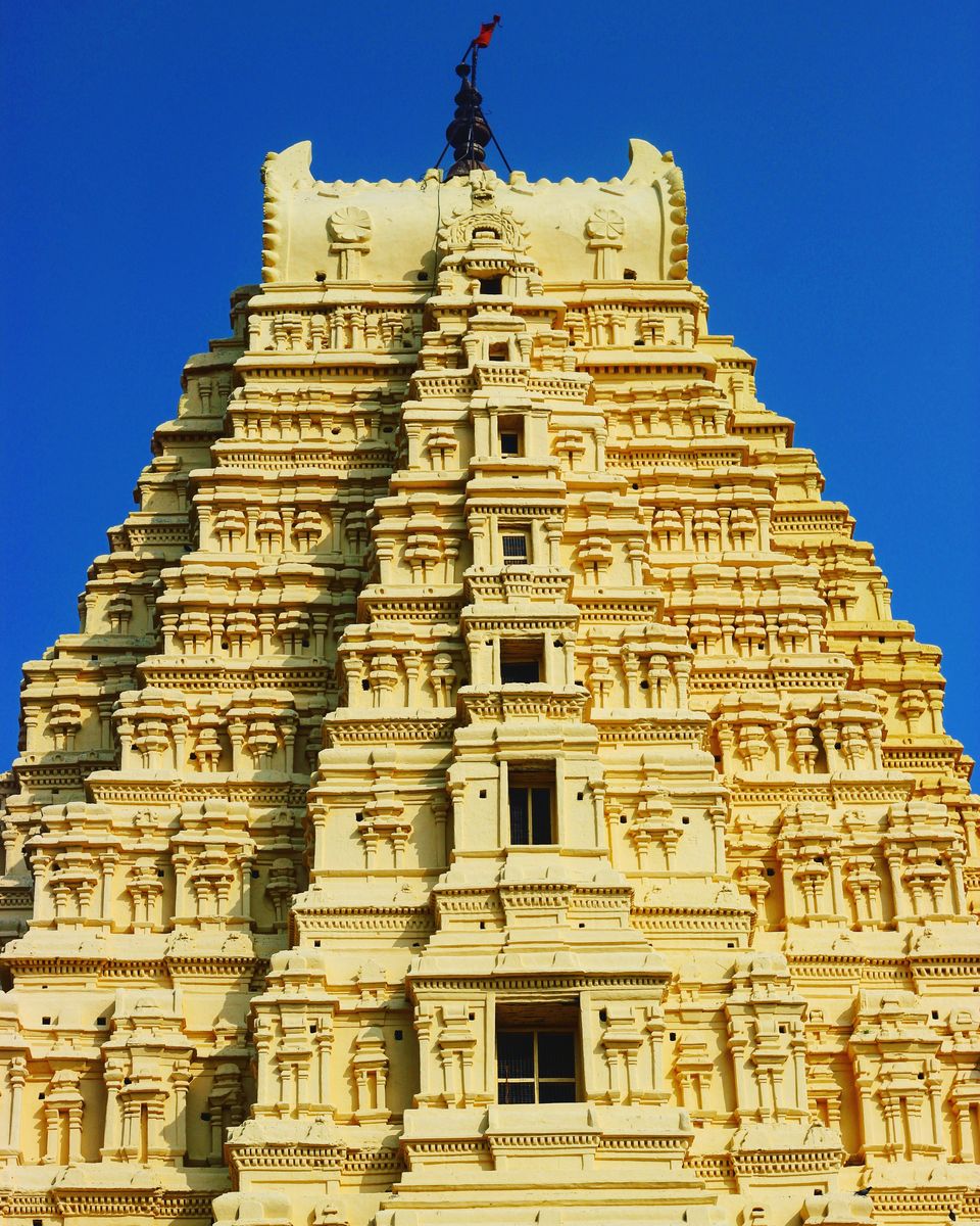 Photo of Sri Virupaksha Temple, Hampi, Karnataka, India by Prasad Nakhawa