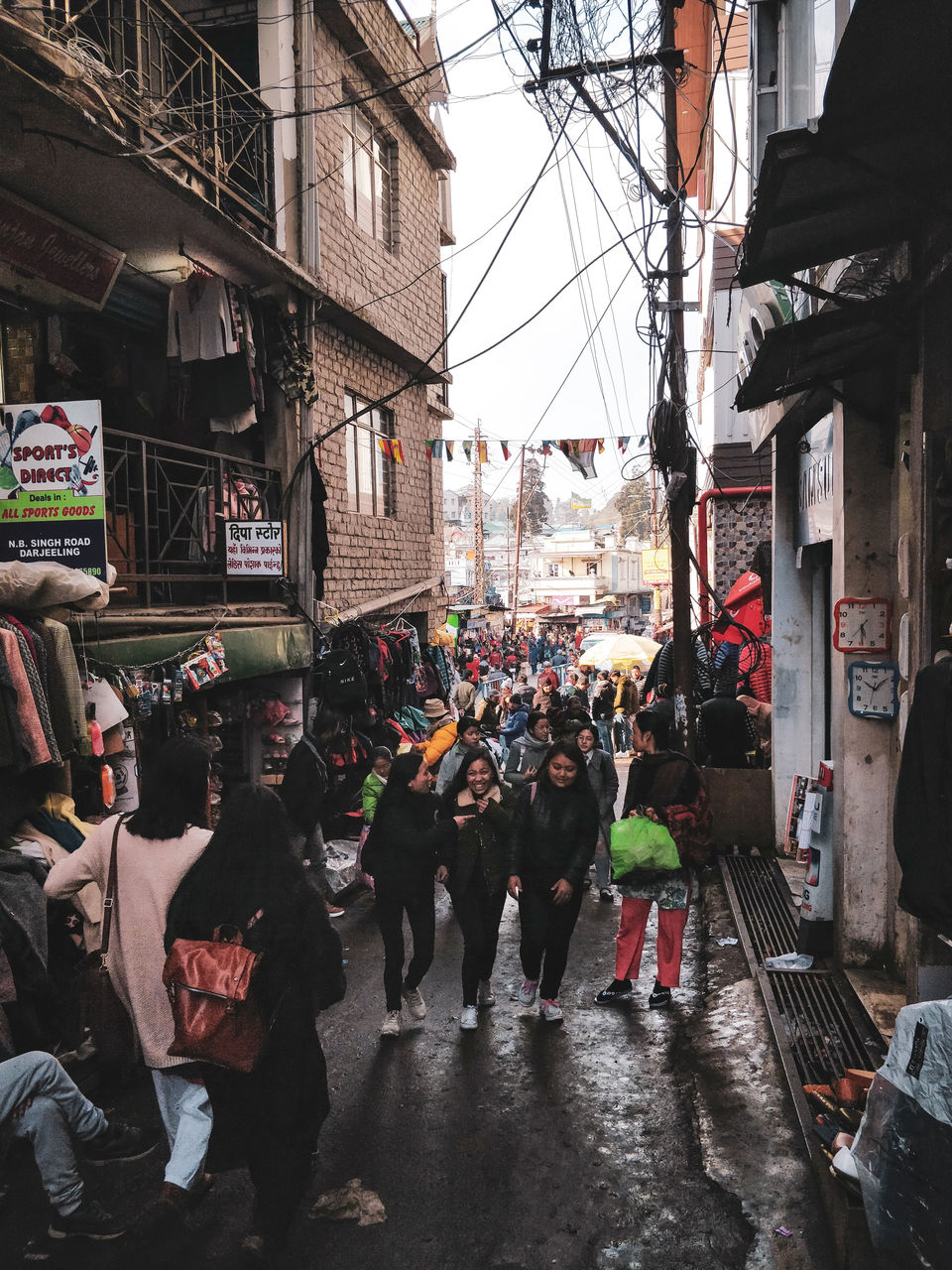 Photo of Chauk Bazaar, Darjeeling, West Bengal, India by Prasad - The Enthu Wanderer