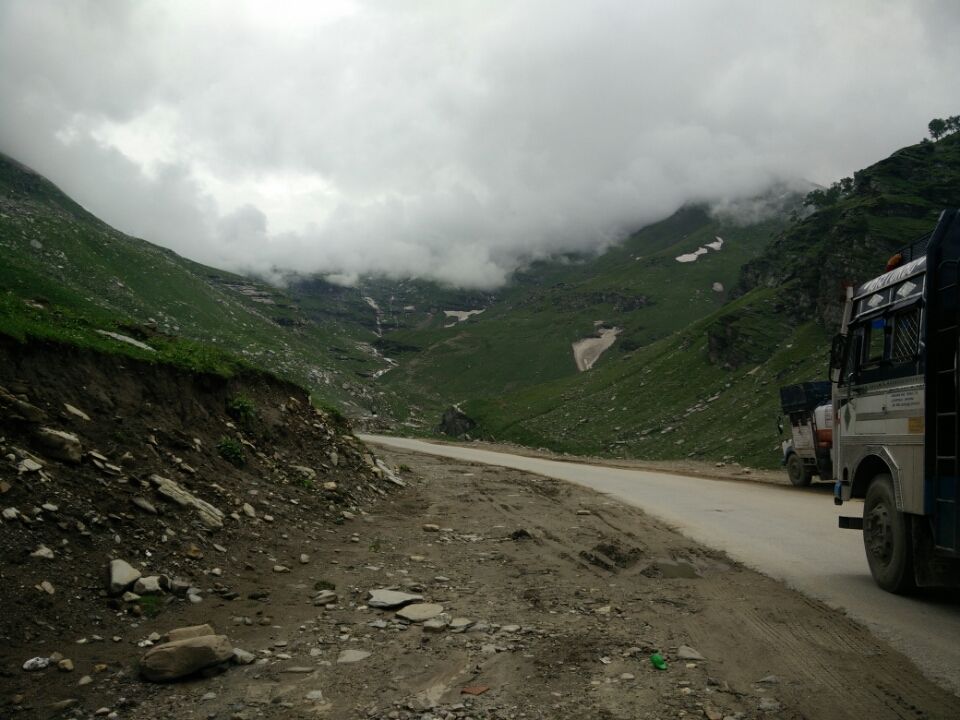 Photo of Leh Chale Hum!!! 10/41 by Sumanth Kumar