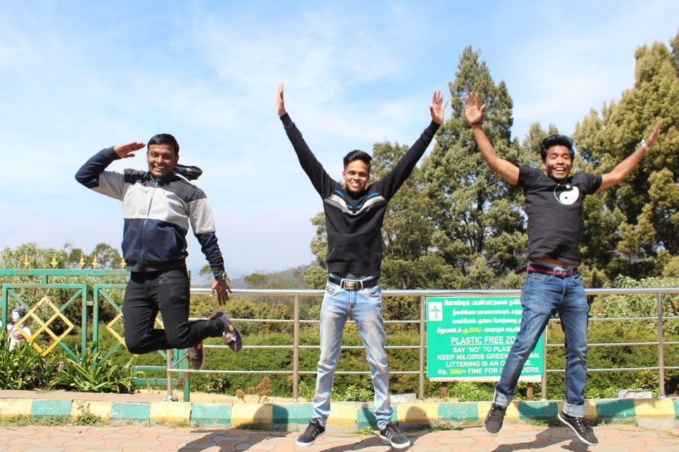 Photo of Doddabetta Peak, Tamil Nadu by Kapil Sahu