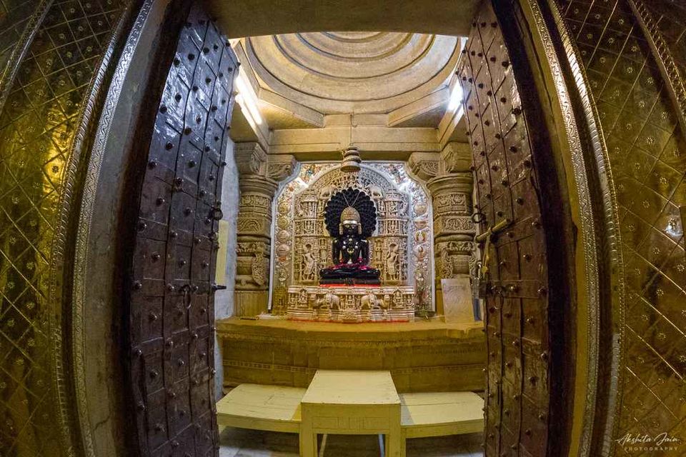 Photo of PhotoBlog- Beautiful Jain Temples of #Jaisalmer | Intricate Carvings and Sculptures | #Rajasthan by Akshita Jain