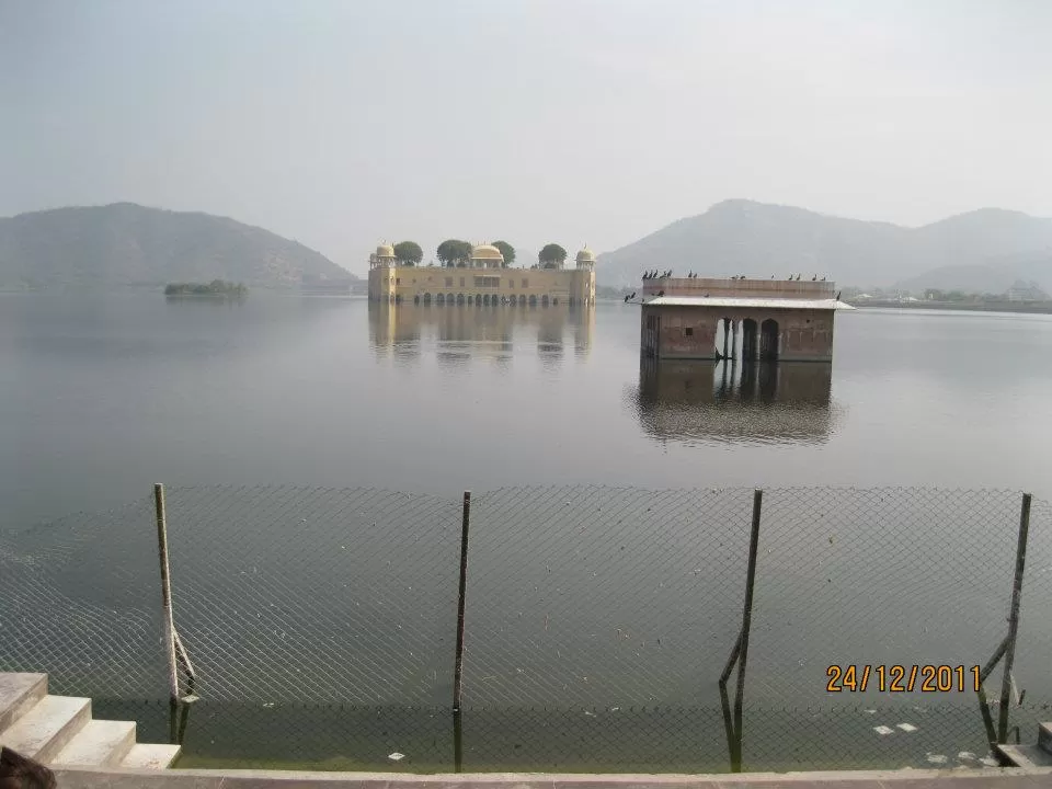 Photo of Jal Mahal, Jaipur, Rajasthan, India by Rinki Popli
