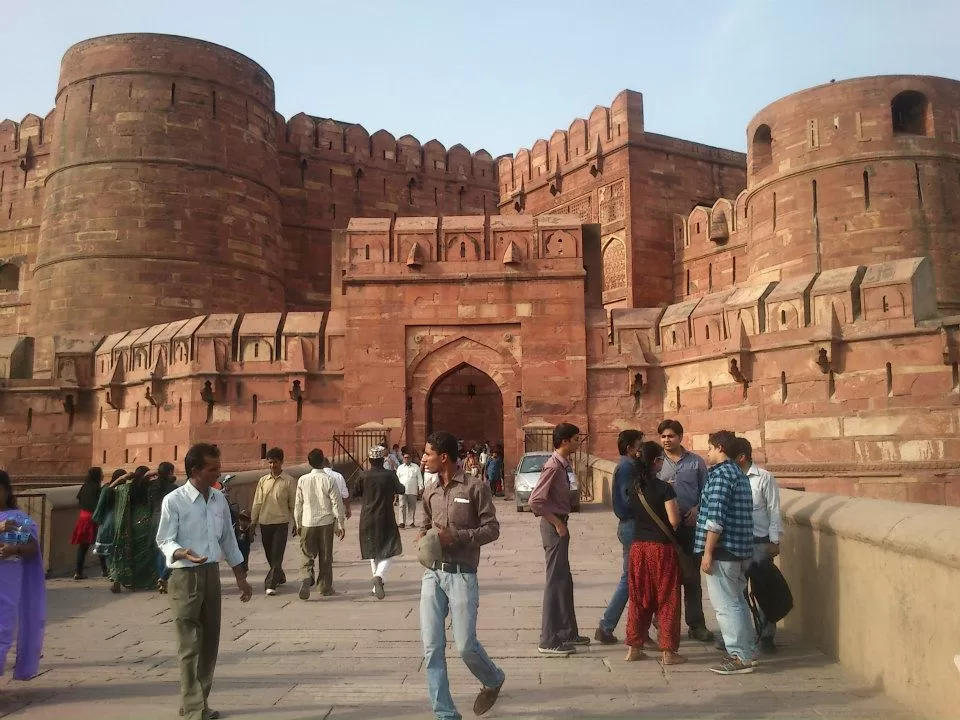 Photo of Agra Fort, Rakabganj, Agra, Uttar Pradesh, India by Rinki Popli