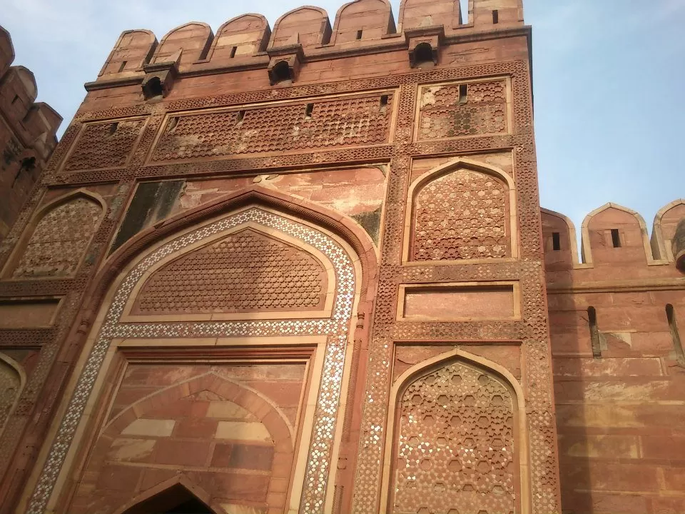 Photo of Agra Fort, Rakabganj, Agra, Uttar Pradesh, India by Rinki Popli