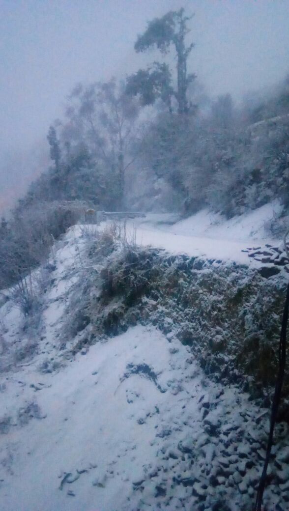 Photo of parvati Valley, Khir Ganga, Himachal Pradesh, India by ashi.gupta77