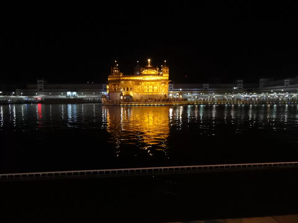 Photo of The glittering Golden Temple by Just Travel